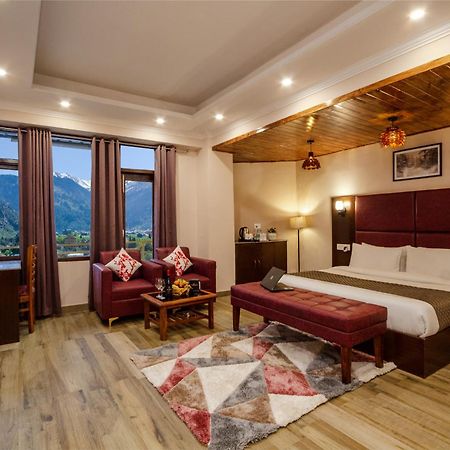 马拉里 The Spruce Mansion酒店 外观 照片