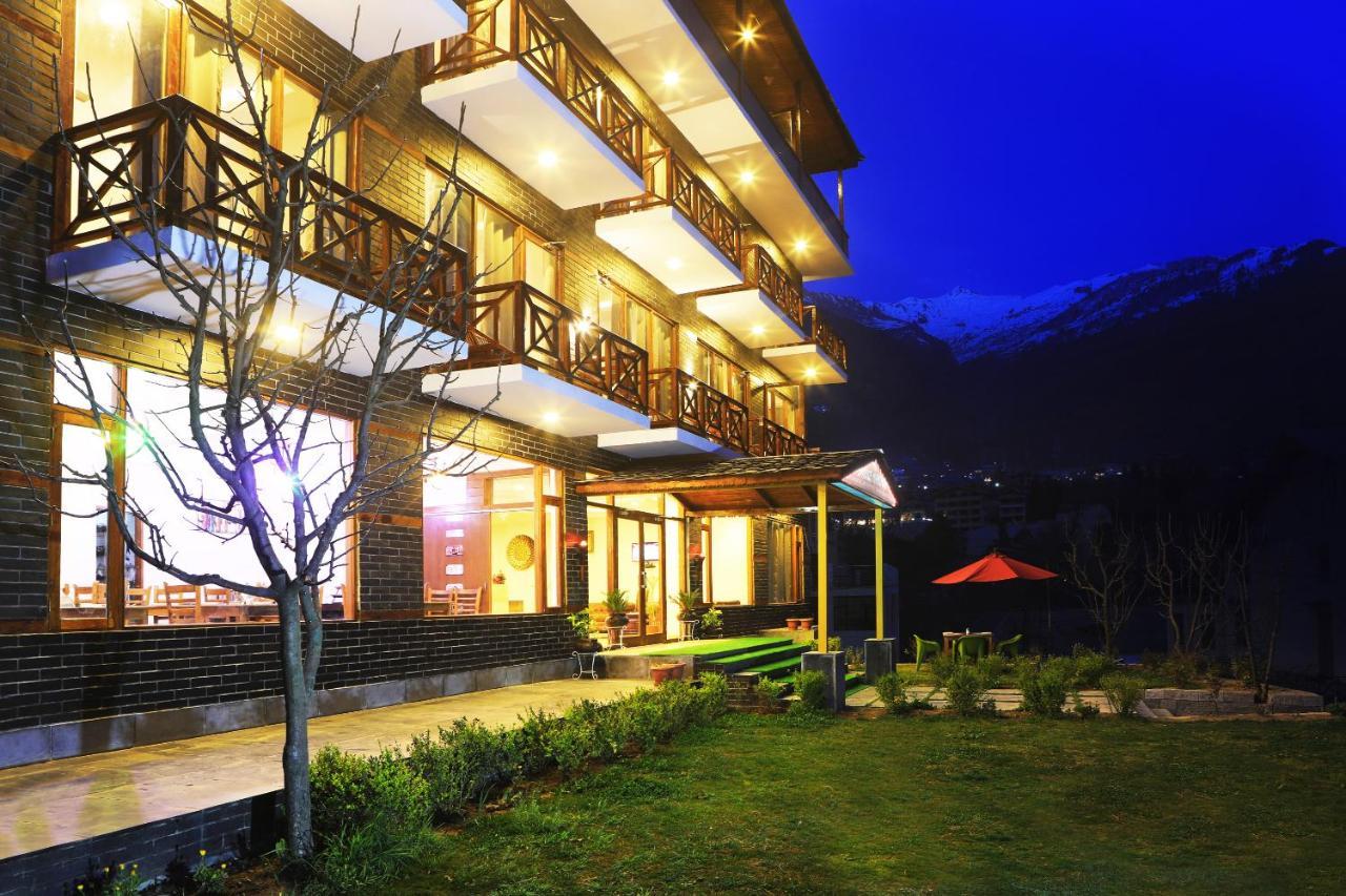 马拉里 The Spruce Mansion酒店 外观 照片